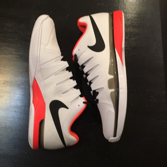 size 15 nike tennis shoes